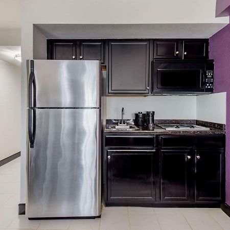 La Quinta Inn By Wyndham West Long Branch Nj Shore Area מראה חיצוני תמונה
