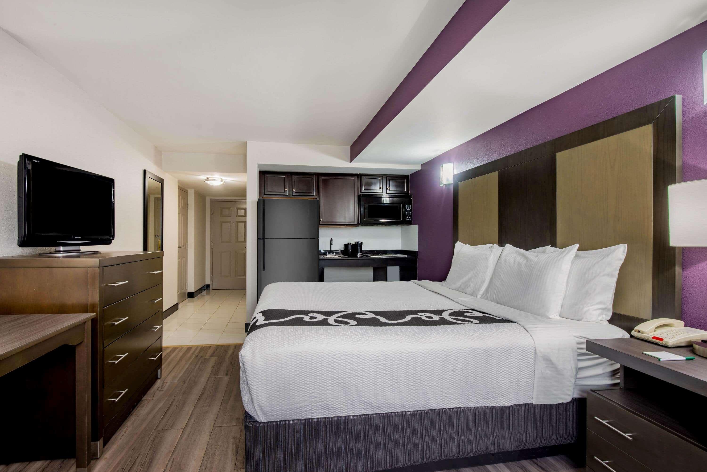 La Quinta Inn By Wyndham West Long Branch Nj Shore Area מראה חיצוני תמונה