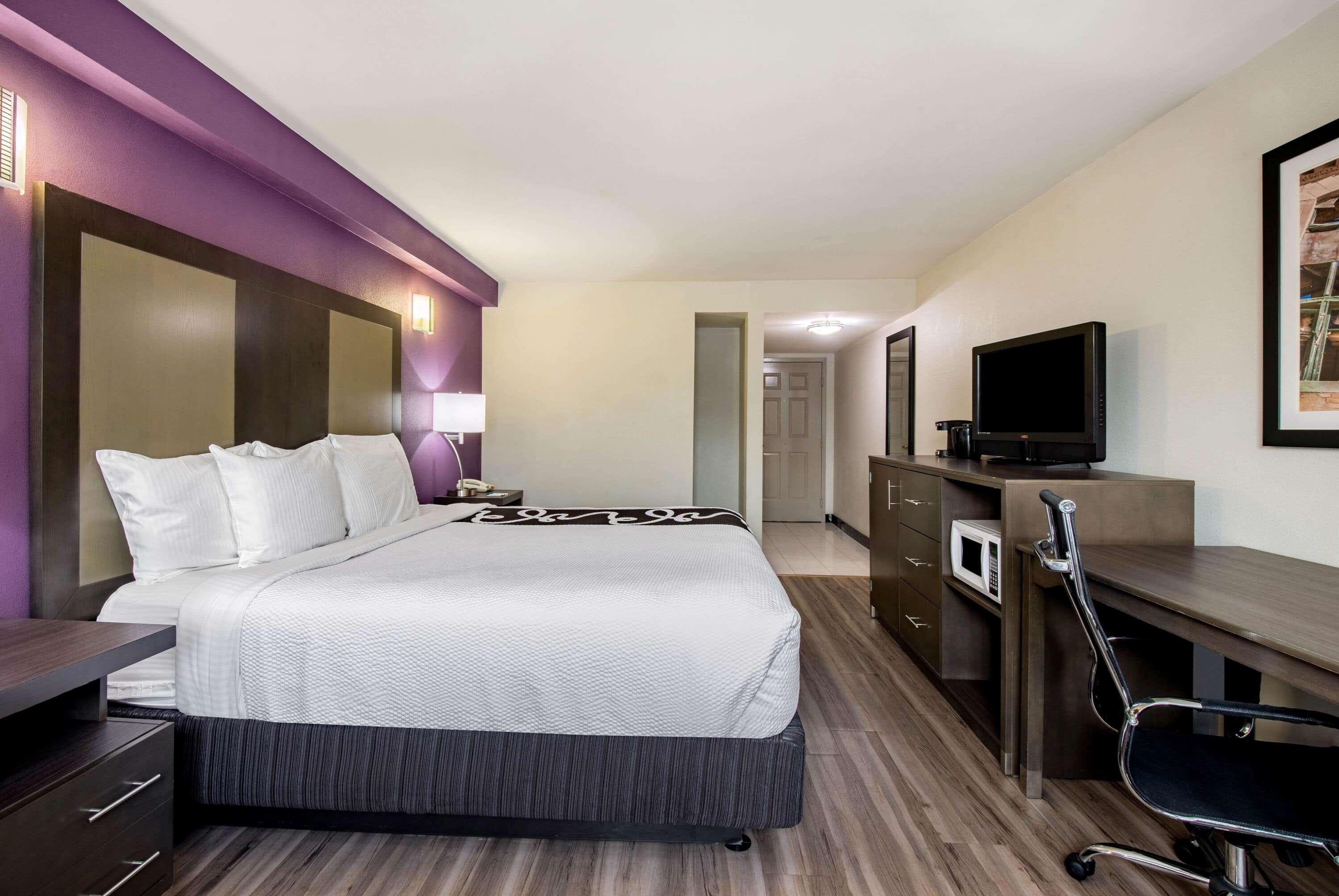 La Quinta Inn By Wyndham West Long Branch Nj Shore Area מראה חיצוני תמונה