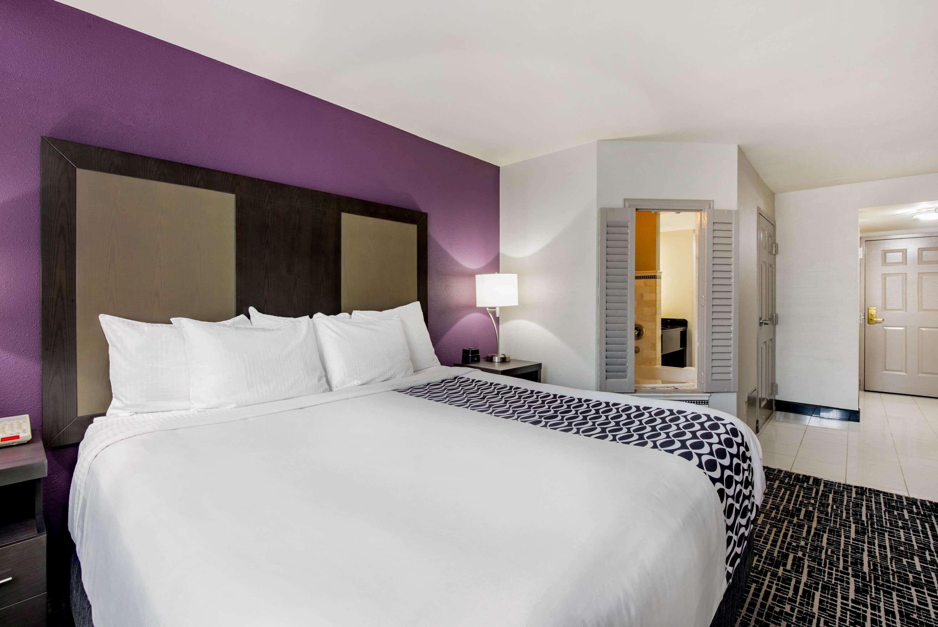 La Quinta Inn By Wyndham West Long Branch Nj Shore Area מראה חיצוני תמונה