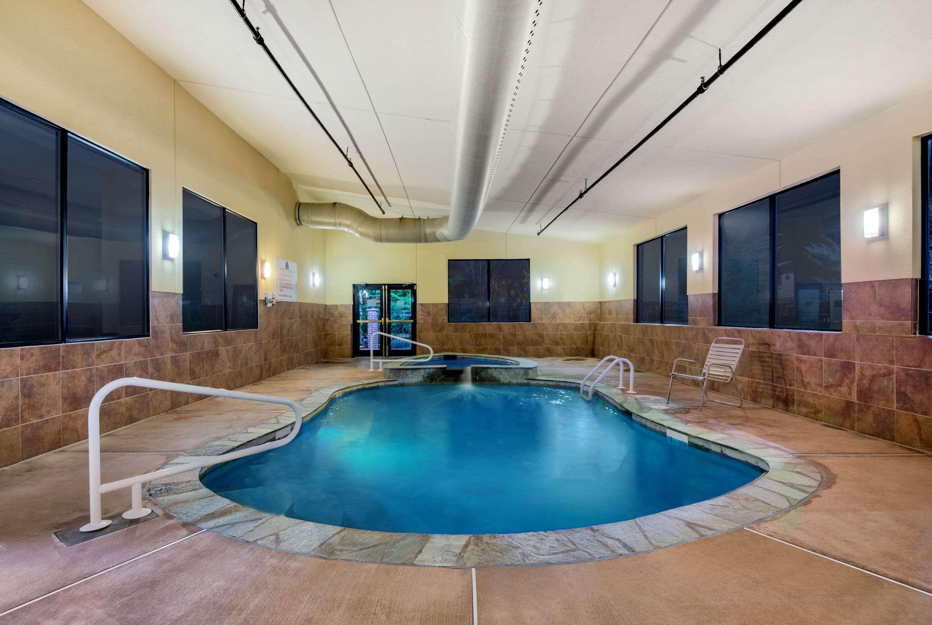 La Quinta Inn By Wyndham West Long Branch Nj Shore Area מראה חיצוני תמונה