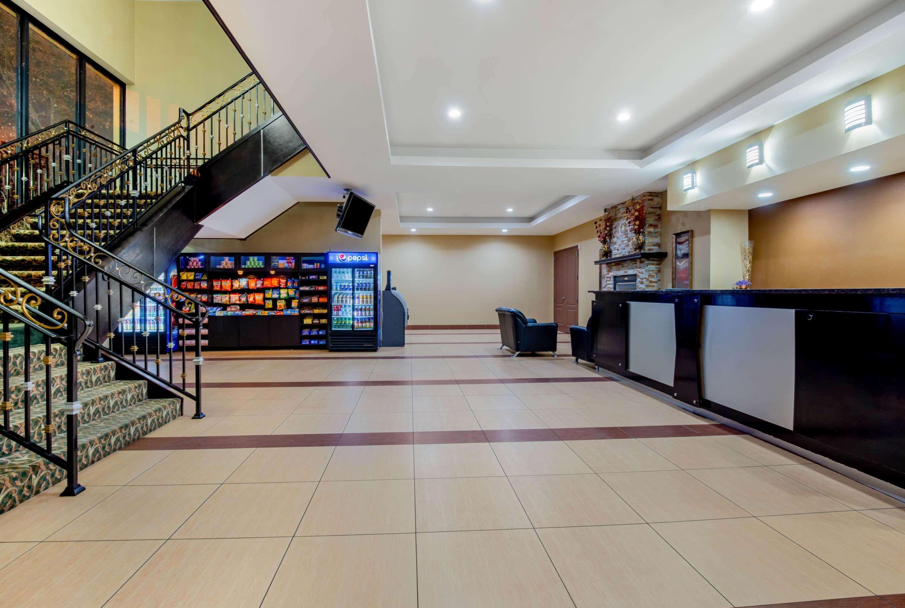La Quinta Inn By Wyndham West Long Branch Nj Shore Area מראה חיצוני תמונה