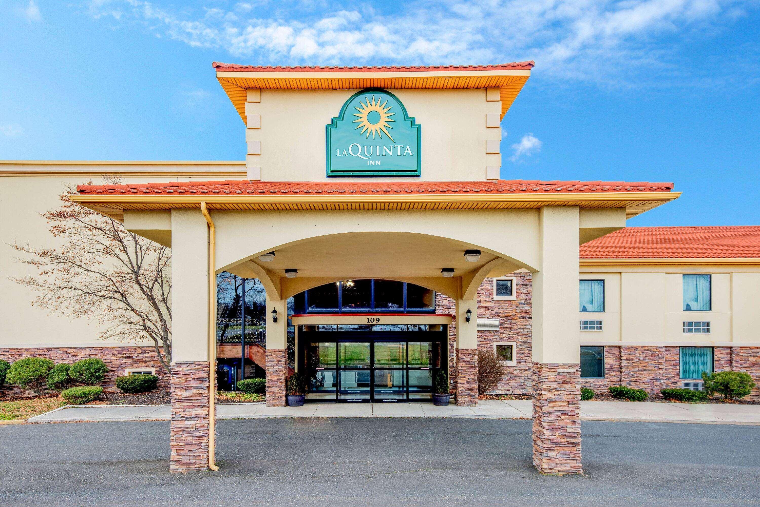 La Quinta Inn By Wyndham West Long Branch Nj Shore Area מראה חיצוני תמונה