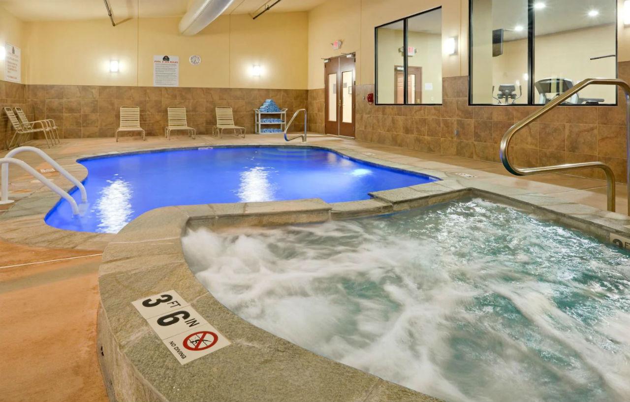 La Quinta Inn By Wyndham West Long Branch Nj Shore Area מראה חיצוני תמונה